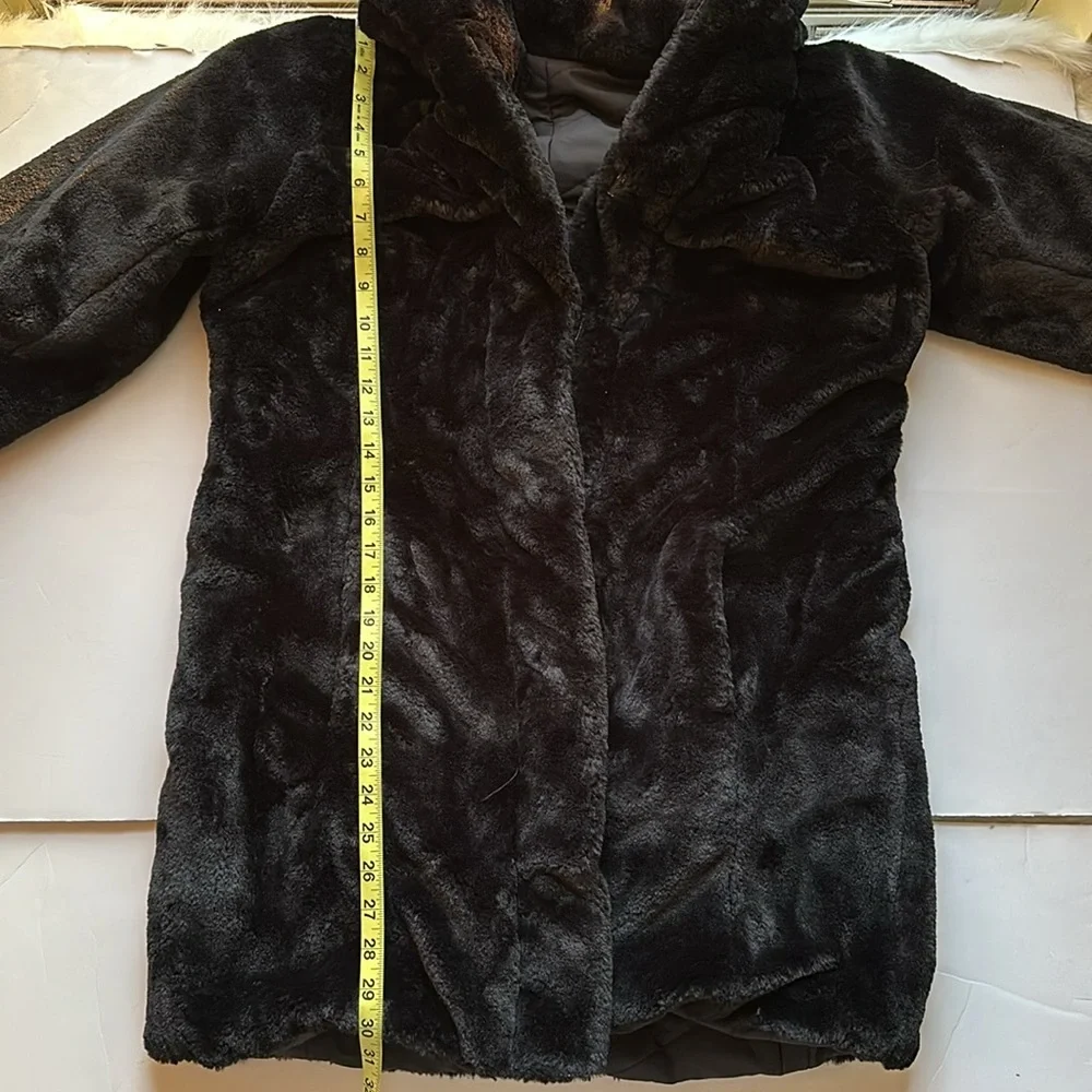 Luxurious Black Faux Fur Coat - Picture 15 of 17